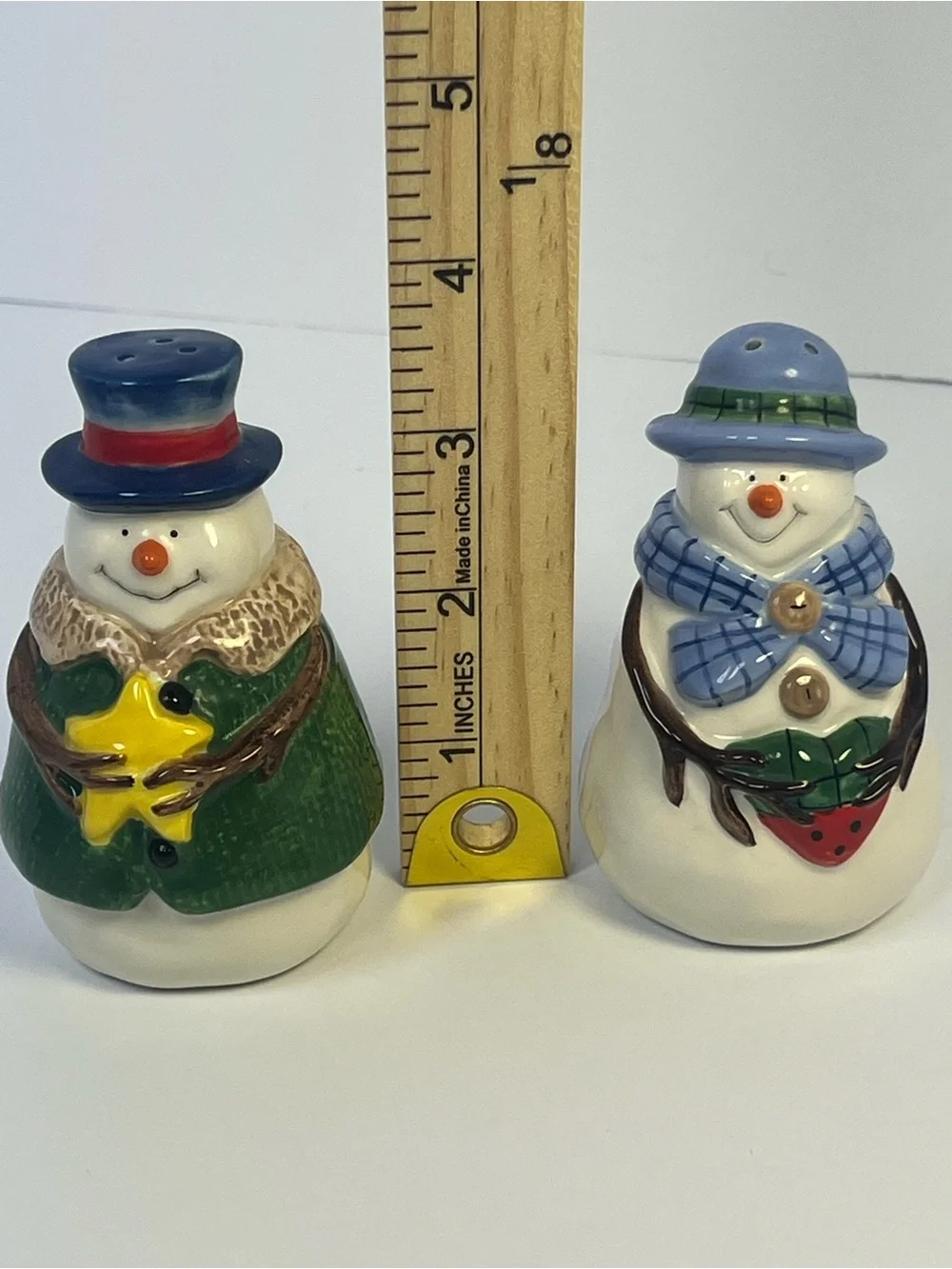 Ceramic Snowman Salt & Pepper Shakers Christmas Holiday Set Vintage